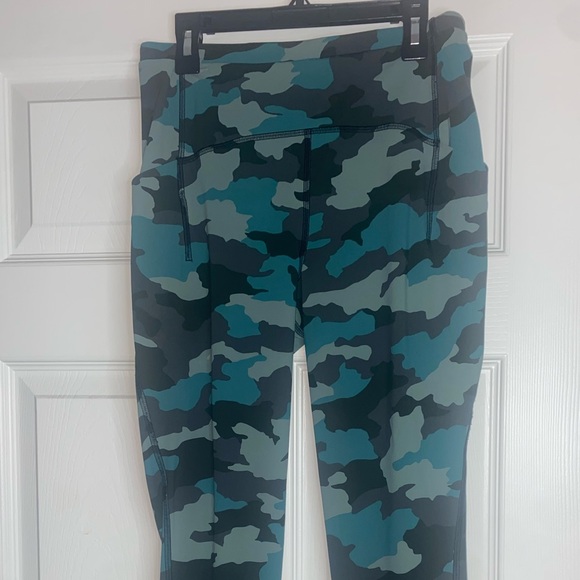 Lululemon Camo Print High-Waisted Leggings - Picture 2 of 3